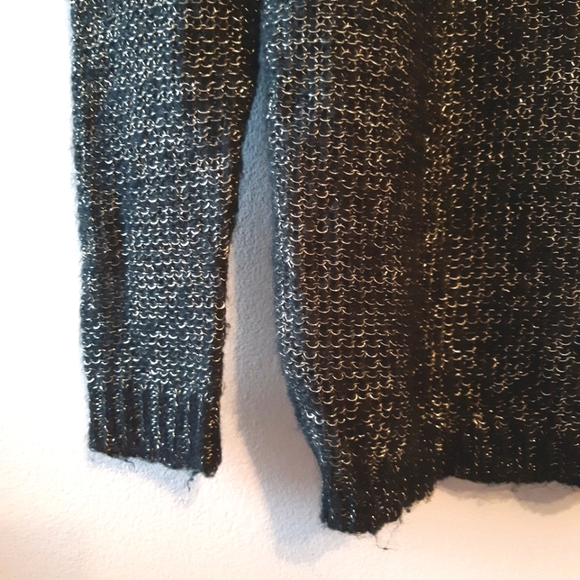 Black and Gold Knit Sweater in M/L - Picture 3 of 8